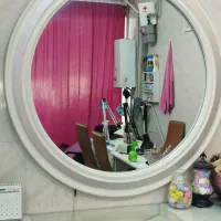 آیینه و کنسول