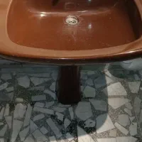 روشویی پایه دار