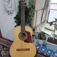 گیتار مت ۳ با کیف تر و تمیز و سالم