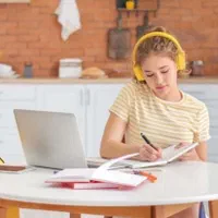 شغل آنلاین برای  خانم ها