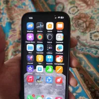 آیفون ۱۴ نرمال پا به نو