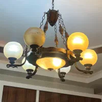 لوستربسیارتمییزودرحد نوو۴عدد لامپ