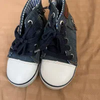 کفش بچگانه چندجفت و سایز مختلف|کفش و لباس بچه|مشهد, کوه سنگی|دیوار