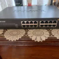 سوییچ شبکه کامپیوتر tip link و d link