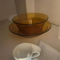 ظرف زیرورو پیرکس فرانسه  عسلی رنگ