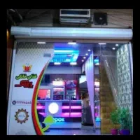 کمک آشپز و ظرف شور