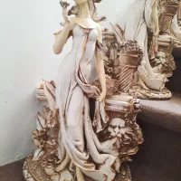 مجسمه ۴۰ سانتی متری