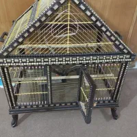 قفس دست ساز از چوب و سیم برنجی