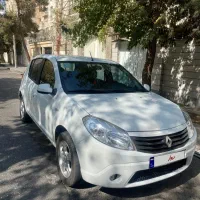 ساندرو ۹۷ بدون رنگ|خودرو سواری و وانت|تهران, پاسداران|دیوار