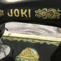 چرخ خیاطی قدیمی در حد نو|چرخ خیاطی و ریسندگی|ری, علایین|دیوار