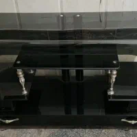 میز تلویزیون شیشه‌ای