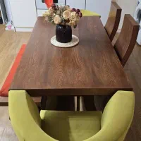میزناهارخوری تمیز و مرتب