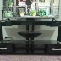 زیر تلویزیونی فروشی