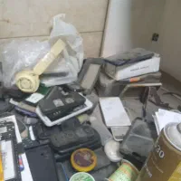 ضایعات و آهن آلات و فلزات رنگی