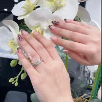 مژه کار وناخنکار وابروکار