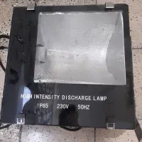 پرژکتور بزرگ .