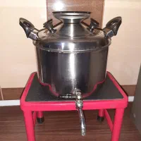 ۲  تاکتری استیل بزرگ ۶لیتری و۴لیتری