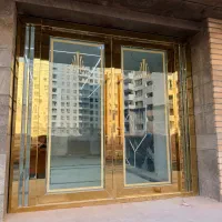 درب لابی، مغازه و طلا فروشی