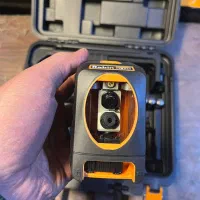 بهترین تراز لیزری ۲ خط گارانتی دار ۲ پایه