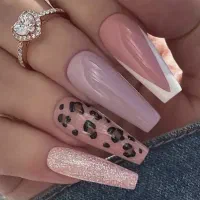 مدل برای کاشت و لمینت ‌ژلیش ناخون