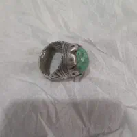 انگشتر بالای ۱۰ گرم نگین هم بزرگ ۵سالی دستمه