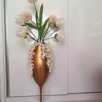 گلدان همراه گل