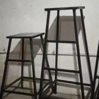 چهارپایه فلزی