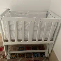 گهواره نوزاد در حد نو|تخت و صندلی بچه|سقز, |دیوار