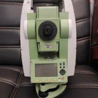 دوربین نقشه برداری لیزری لایکا TS02 پاور آر400