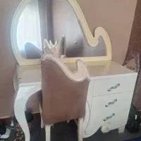 فروشی تخت خواب و میز آرایشی|تخت و سرویس خواب|فولادشهر, مسکن مهر فولادشهر|دیوار