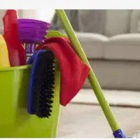 خانمی جهت نظافت و اشپزی