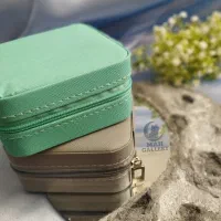 درخشان همچون