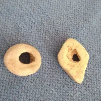 سنگ استوانه‌ای و لوزی طبیعی