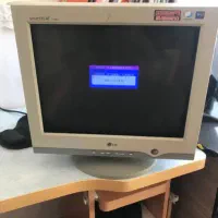 مانیتور قدیمی