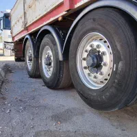 تریلی لبه دار سنگ کش