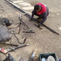 لوله کشی گاز و نرده راه پله