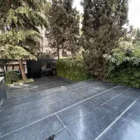 700مترمستغلات**در3طبقه ونیم تاپ لوکیشن پاسداران**