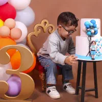 خدمات عکاسی و فیلم برداری و اتلیه