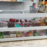 ویترین مغازه