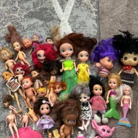 تعدادی عروسک و فیگور