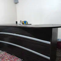 میز اداری قهوهای