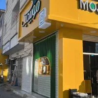 ساندویچی موبیدیک استخدام میکند