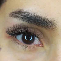 اکستنشن و کاشت مژه با بهترین قیمت