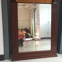 آینه زیبا با طرح چوب از جنس گردو
