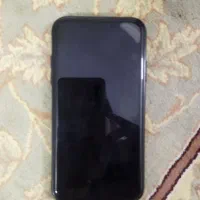 گوشی آیفون ۱۱ نرمال
