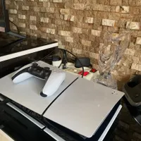 یک دستگاه ps5 اسلیم استاندارد در حد نو به شرط