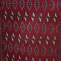 پشتی و گلدان و تابلو