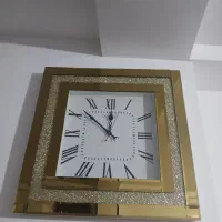 ساعت دیواری سالم نو تمیز بشرط