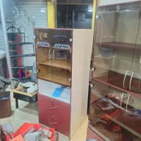 دو عدد کمد قرمز