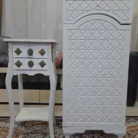 جاکفشی و میز تلفن